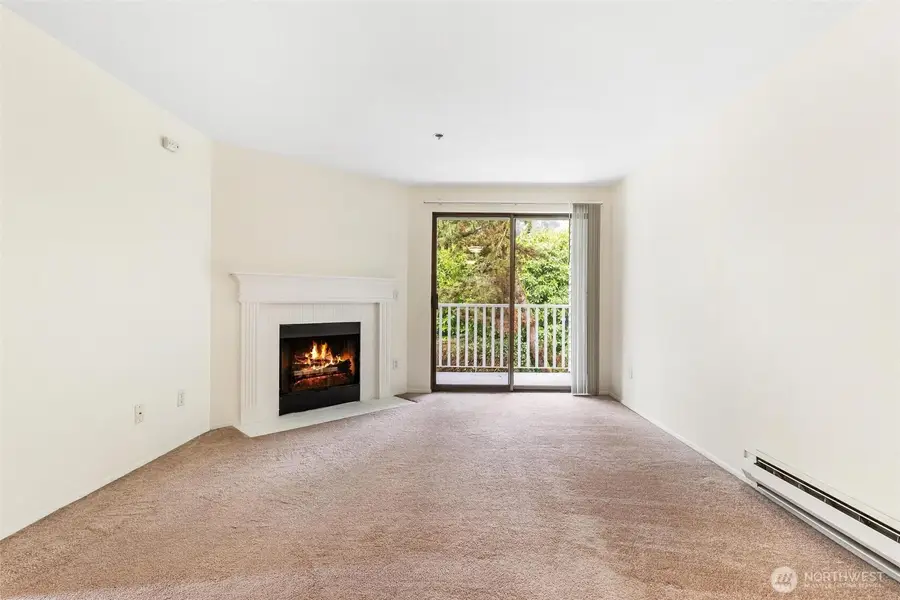 25131 98th Place S #E201, Kent, WA 98030 - #3