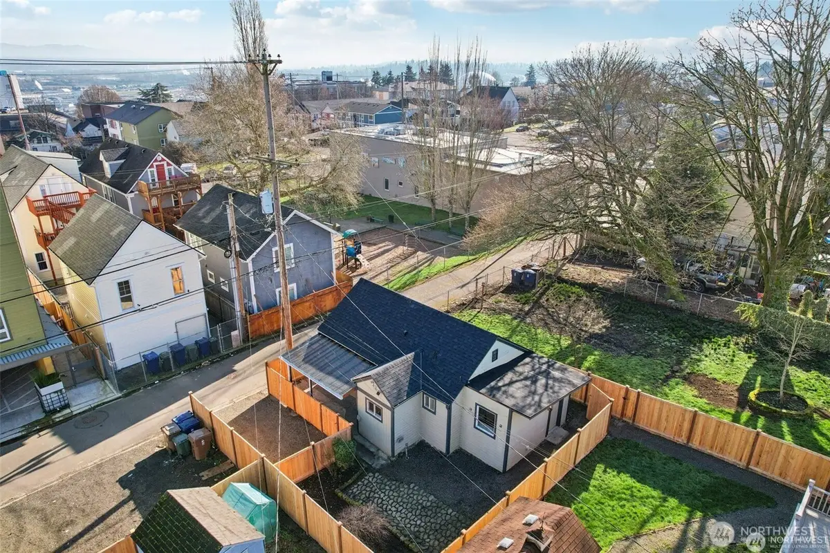 1213 S J Street, Tacoma, WA 98405 - #1