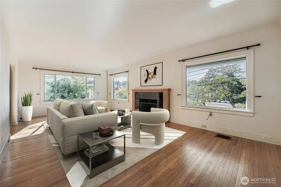 2834 30th Avenue S, Seattle, WA 98144 - #3