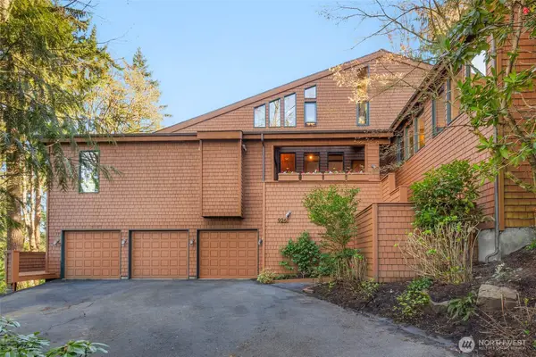 9261 SE 46th Street, Mercer Island, WA 98040