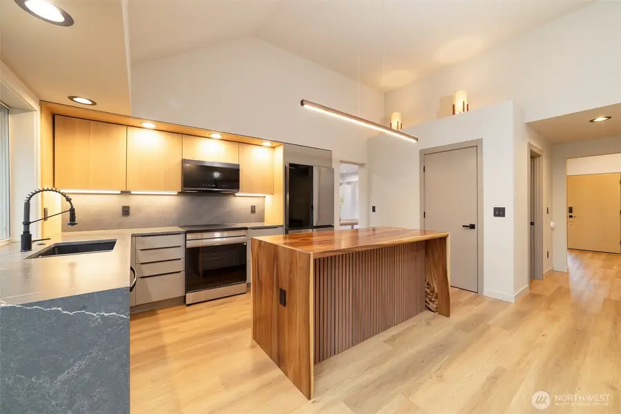 10012 SE 247th Place, Kent, WA 98030 - #3