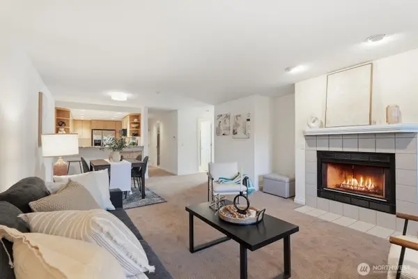 9320 NE Juanita Drive #2C, Kirkland, WA 98034