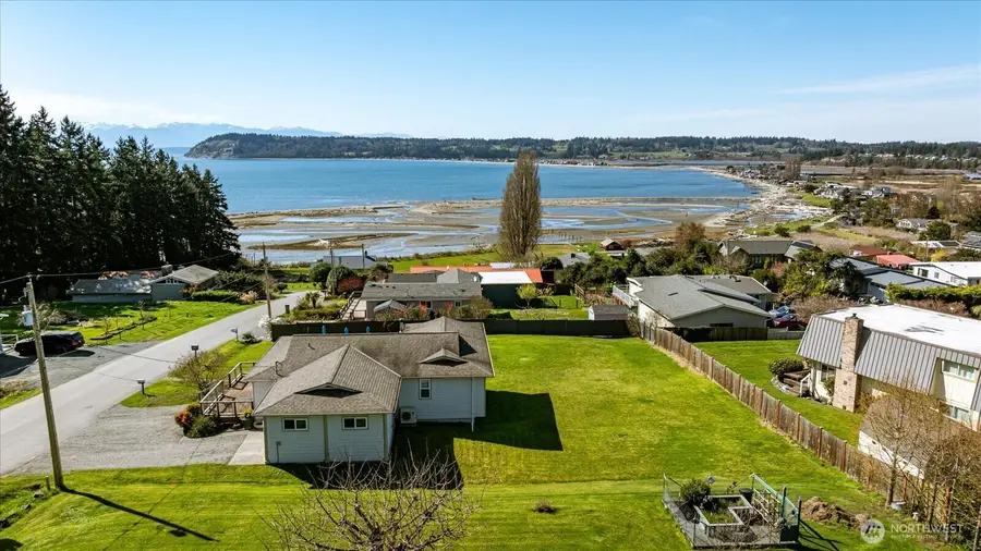 2745 Evening Glory Court, Clinton, WA 98236 - #2