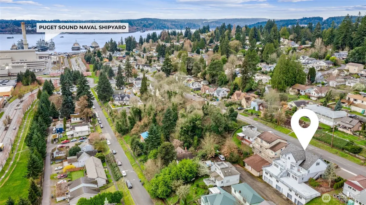 112 S Lafayette Avenue, Bremerton, WA 98312 - #1