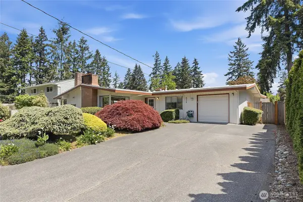 632 164th Place Ne, Bellevue, WA 98008