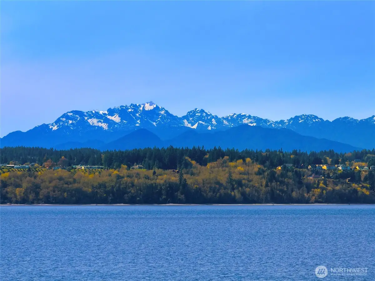 12145 Arrow Point Loop Ne, Bainbridge Island, WA 98110 - #1