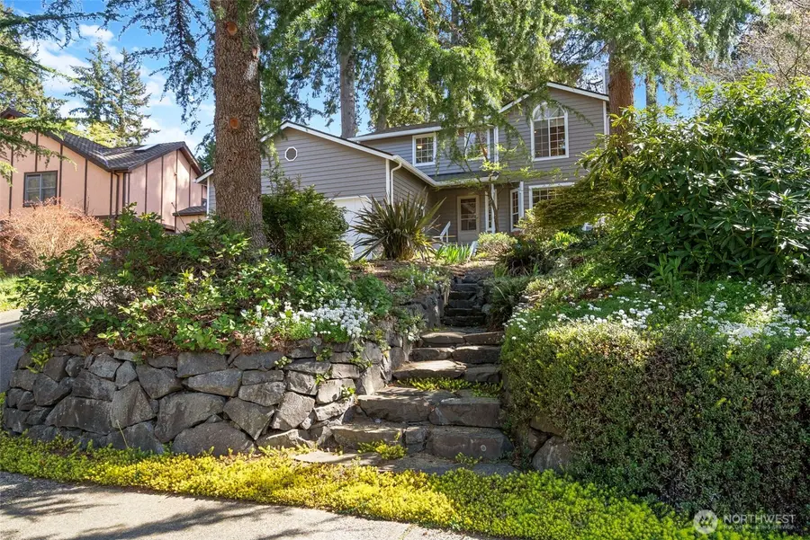 2702 Walnut Loop Nw, Olympia, WA 98502 - #3