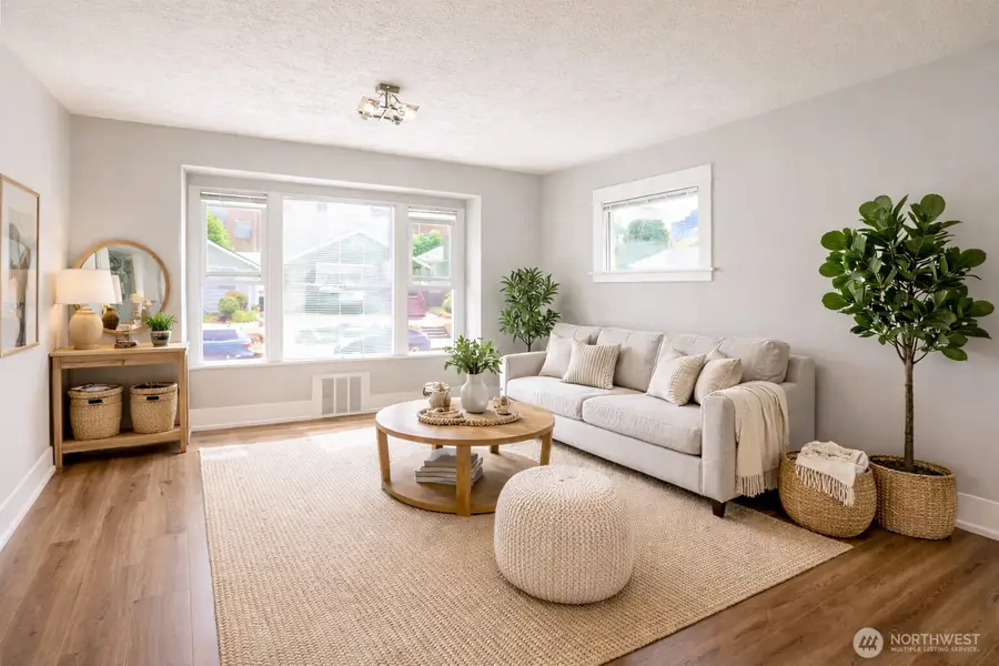 5611 Brooklyn Ave Ne, Seattle, WA 98105 - #2