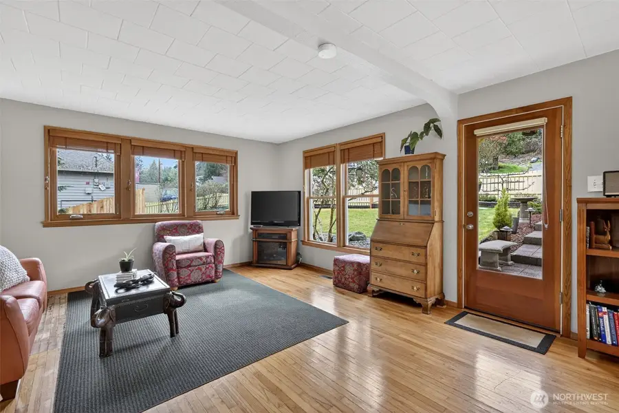 3931 Friday Avenue, Everett, WA 98201 - #3