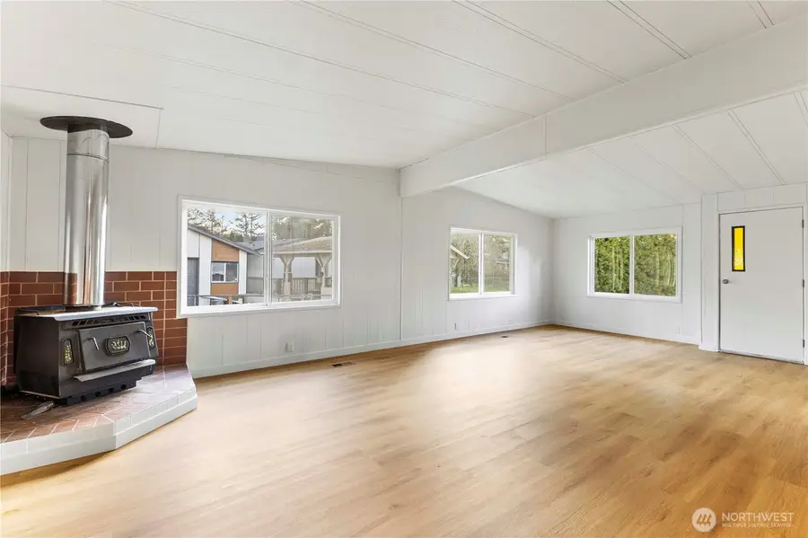 9527 Longmire Court Se, Yelm, WA 98597 - #3