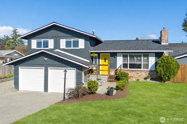 230 Peace Arch Court, Blaine, WA 98230
