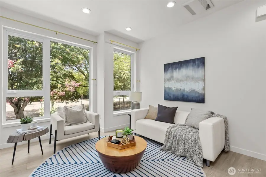 716 11th Avenue E #A, Seattle, WA 98102 - #2