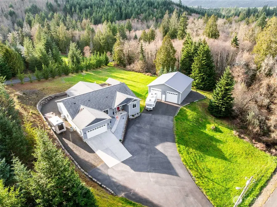 946 Paine Road, Castle Rock, WA 98611 - #2