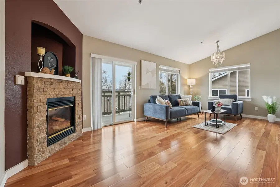 901 E Marine View Drive #201, Everett, WA 98201 - #3