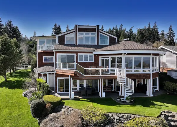 6595 Anderson Road, Clinton, WA 98236