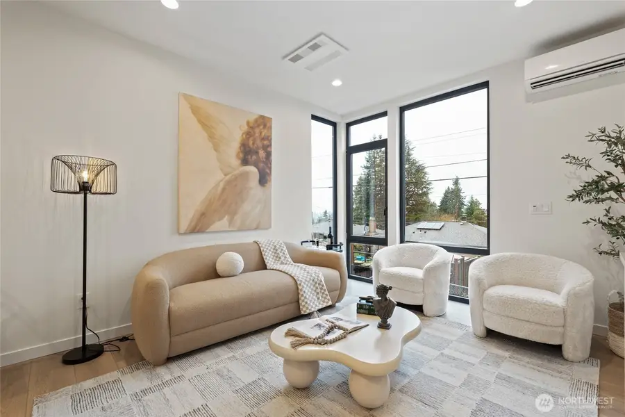 11229 Greenwood Avenue N #C, Seattle, WA 98133 - #3