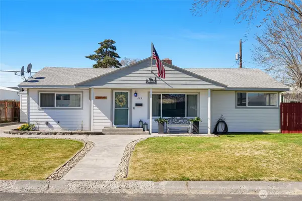 223 H Street Ne, Ephrata, WA 98823