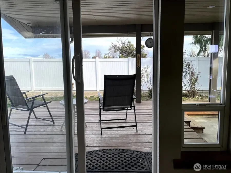 511 Reed Street E, Zillah, WA 98953 - #2