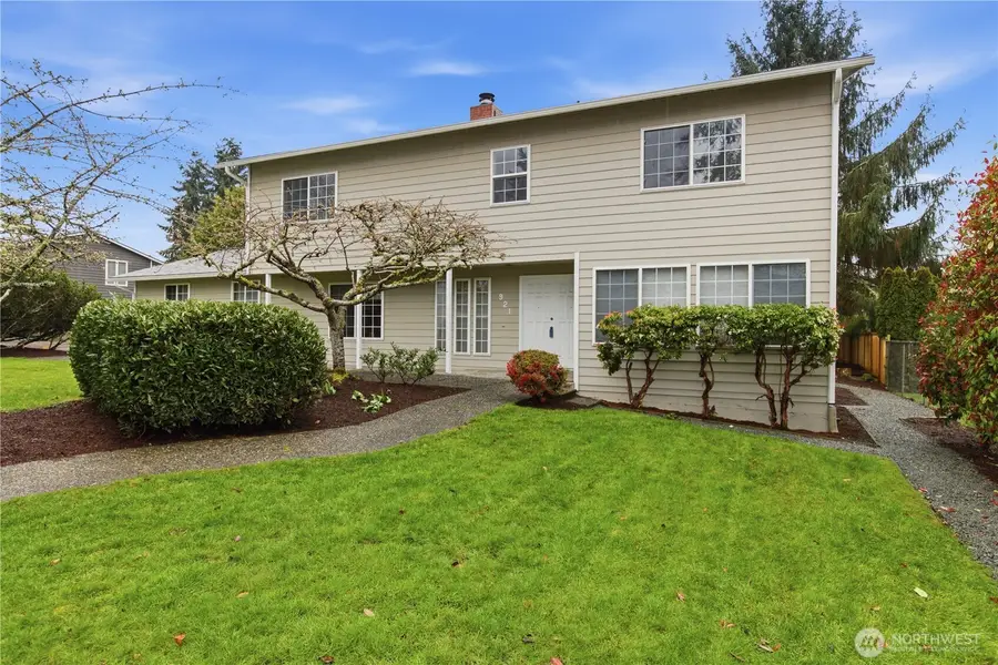 921 S 262nd Place, Des Moines, WA 98198 - #2