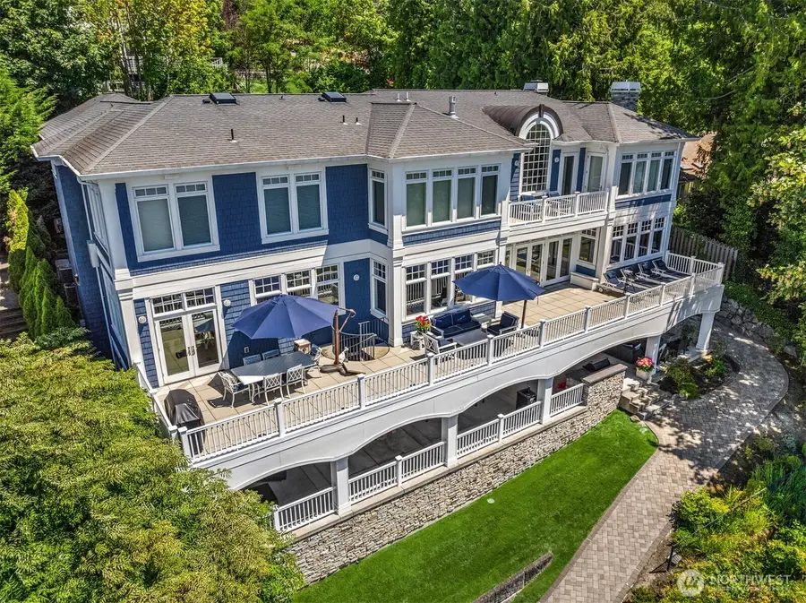 8233 W Mercer Way, Mercer Island, WA 98040 - #3