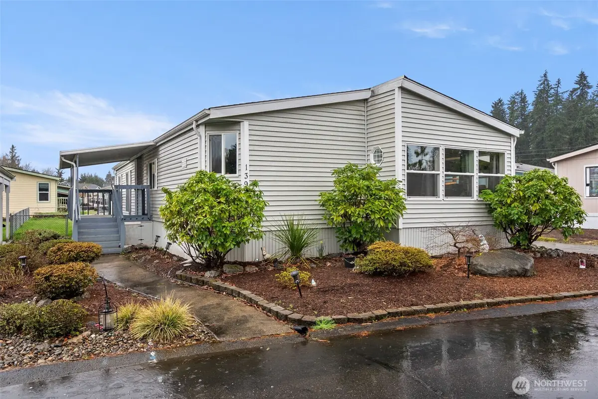 139 NE Saturn Lane, Bremerton, WA 98311 - #1