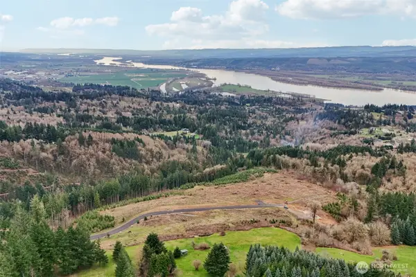 685 Anderson Drive, Kalama, WA 98625