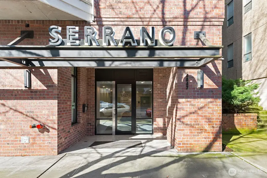4847 California Avenue Sw #402, Seattle, WA 98116 - #2