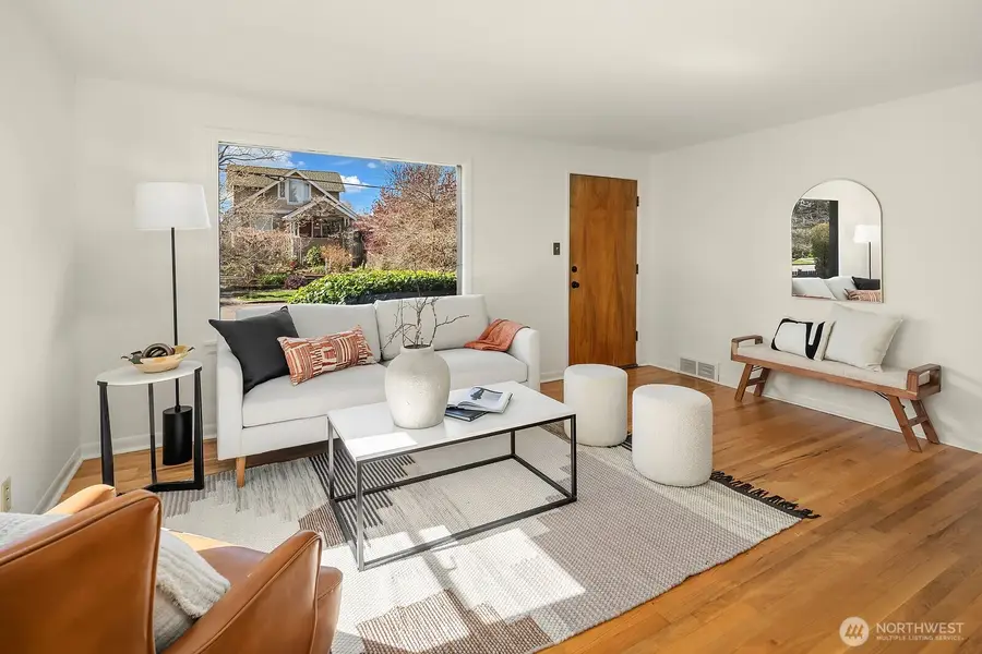 7924 13th Avenue Sw, Seattle, WA 98106 - #3