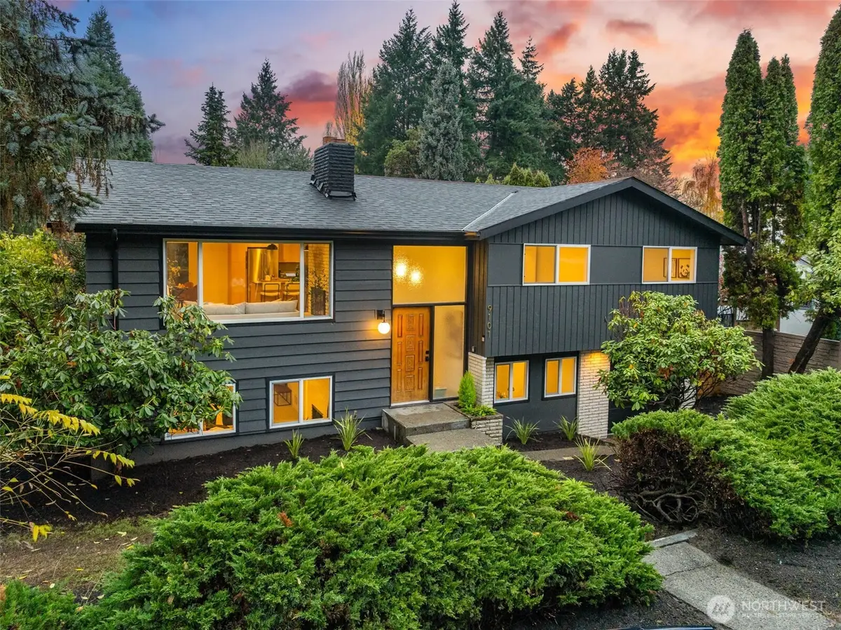 9101 30th Avenue Ne, Seattle, WA 98115 - #1