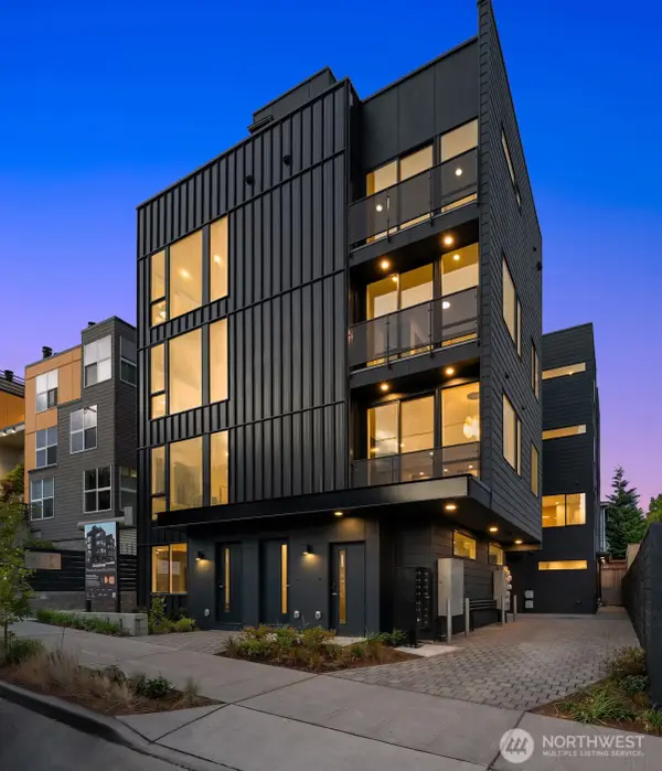 3616 Francis Avenue N, Seattle, WA 98103