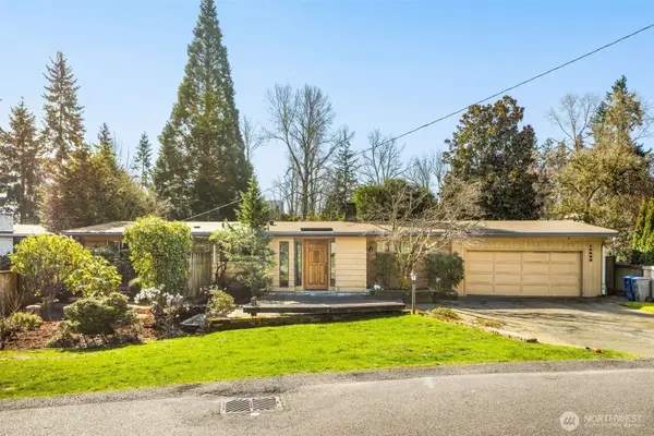 10529 NE 20th Place, Bellevue, WA 98004