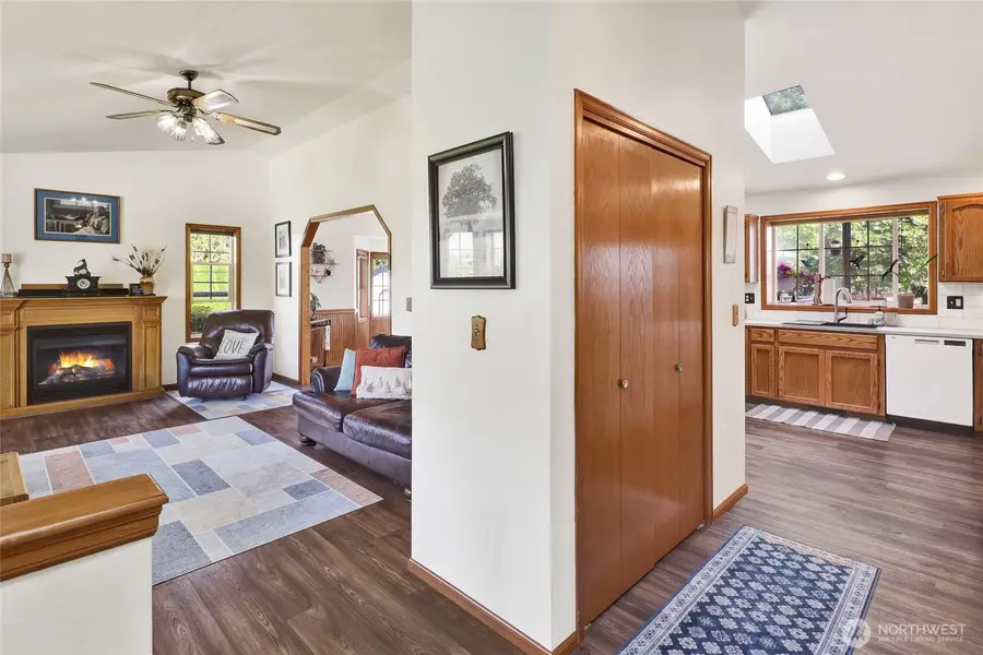 1048 Edgewater Lane, Lynden, WA 98264 - #2