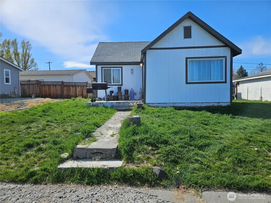 47 S Dogwood Street, Soap Lake, WA 98851 - #2
