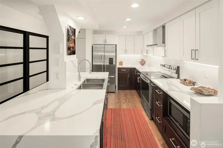 2621 2nd Avenue #504, Seattle, WA 98121 - #3