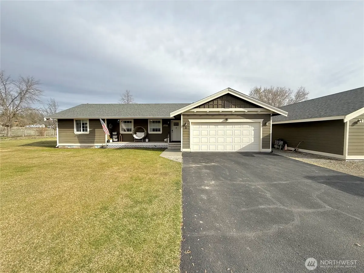 4 River Overlook Street, Omak, WA 98841 - #1