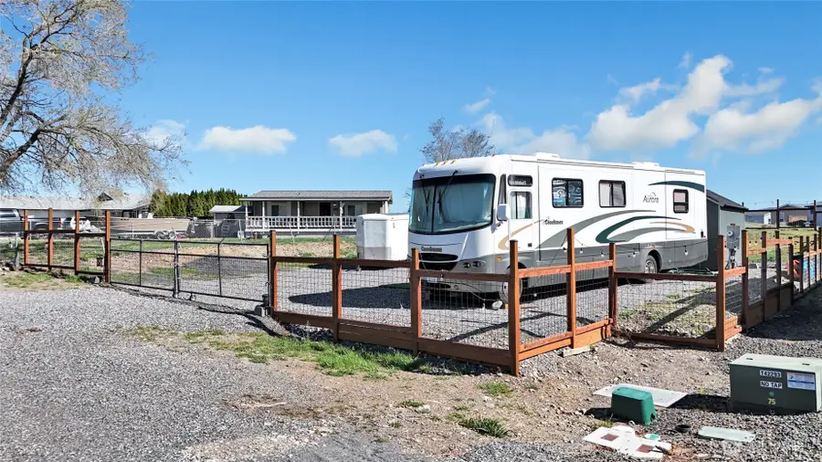 507 SW Autumn Loop, Mattawa, WA 99349 - #3