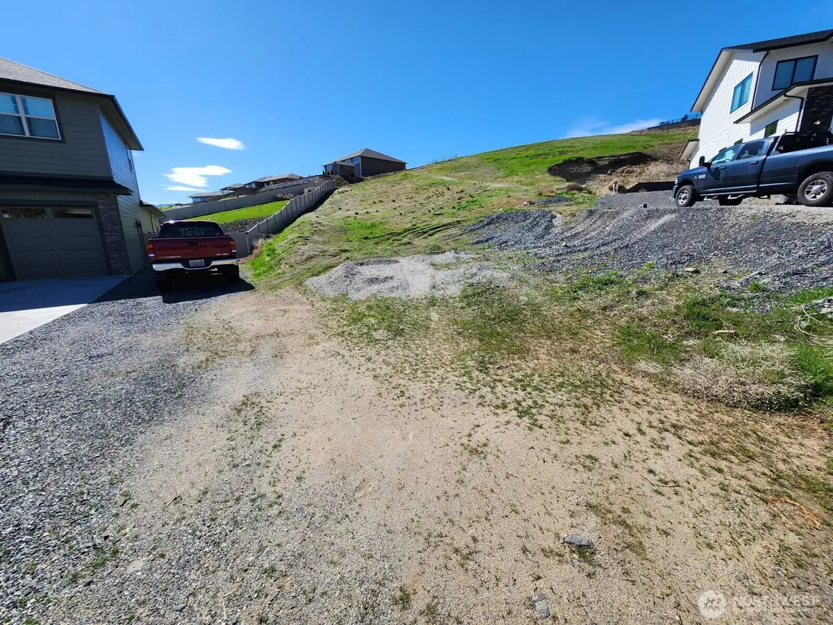 83 Sunny Meadows Loop, Wenatchee, WA 98801 - #1