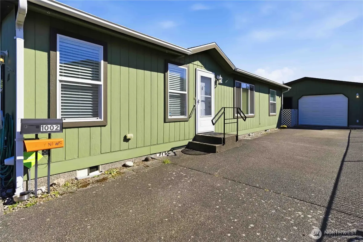 1002 Burcham Street, Kelso, WA 98626 - #1