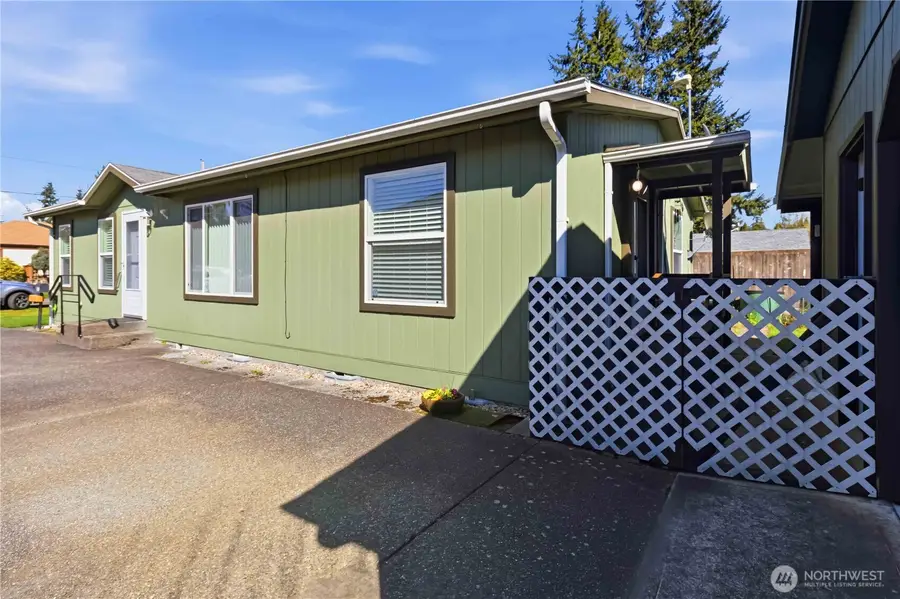 1002 Burcham Street, Kelso, WA 98626 - #3
