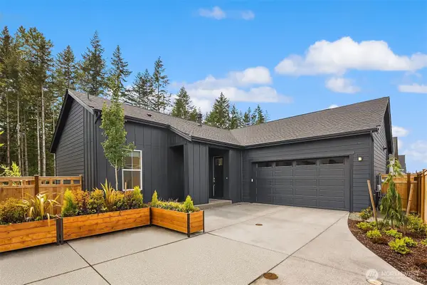 33557 Douglas Avenue Se, Black Diamond, WA 98010