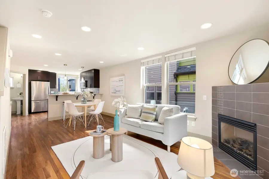 3431 Meridian Avenue N, Seattle, WA 98103 - #3