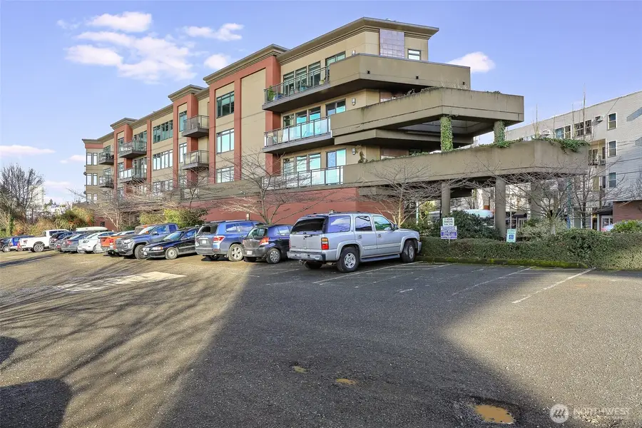 3217 Eastlake Avenue E #302, Seattle, WA 98102 - #2