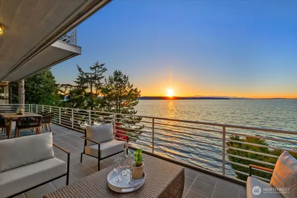 16733 Maplewild Avenue Sw, Burien, WA 98166