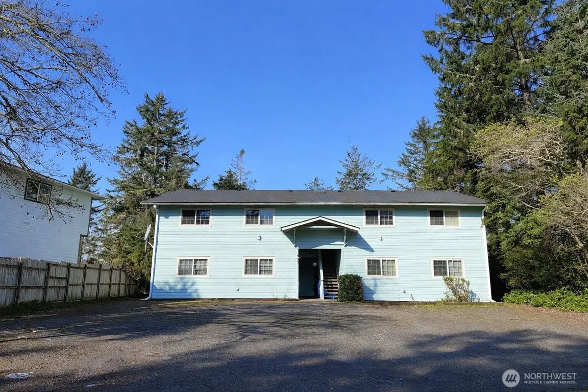 555 Sunset Avenue Ne, Ocean Shores, WA 98569 - #1