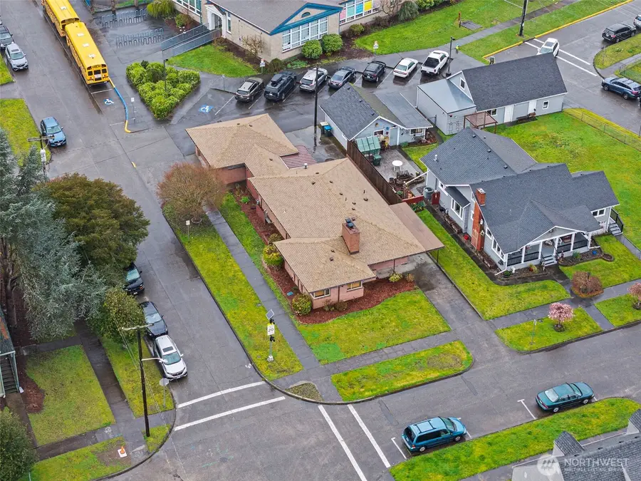 501 N Oak Street, Centralia, WA 98531 - #3