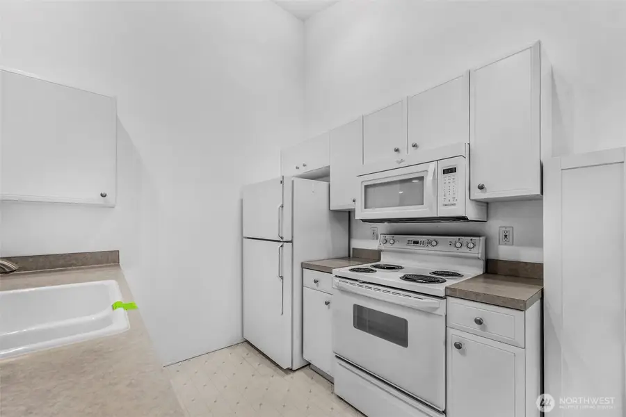 6527 200th Street Sw #304, Lynnwood, WA 98036 - #3