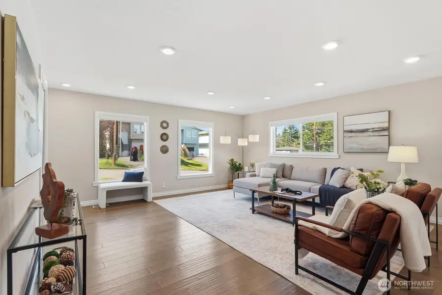 12210 1st Avenue Sw, Burien, WA 98146 - #3