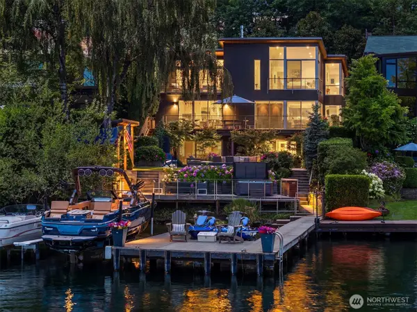 1318 Lakeside Avenue S, Seattle, WA 98144