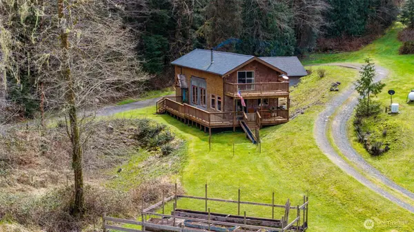 27 Olson Road, Quinault, WA 98575