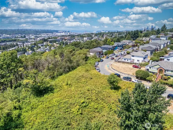 2001 S Raymond Street, Seattle, WA 98108